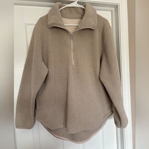 Everlane Beige Sherpa NWOT